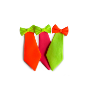 CORBATIN FLUO CON MOÑO 34CM
